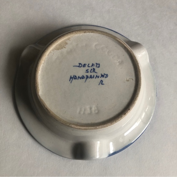 Hand Painted Dutch Blue Vintage Ashtray - Picture 4 of 5